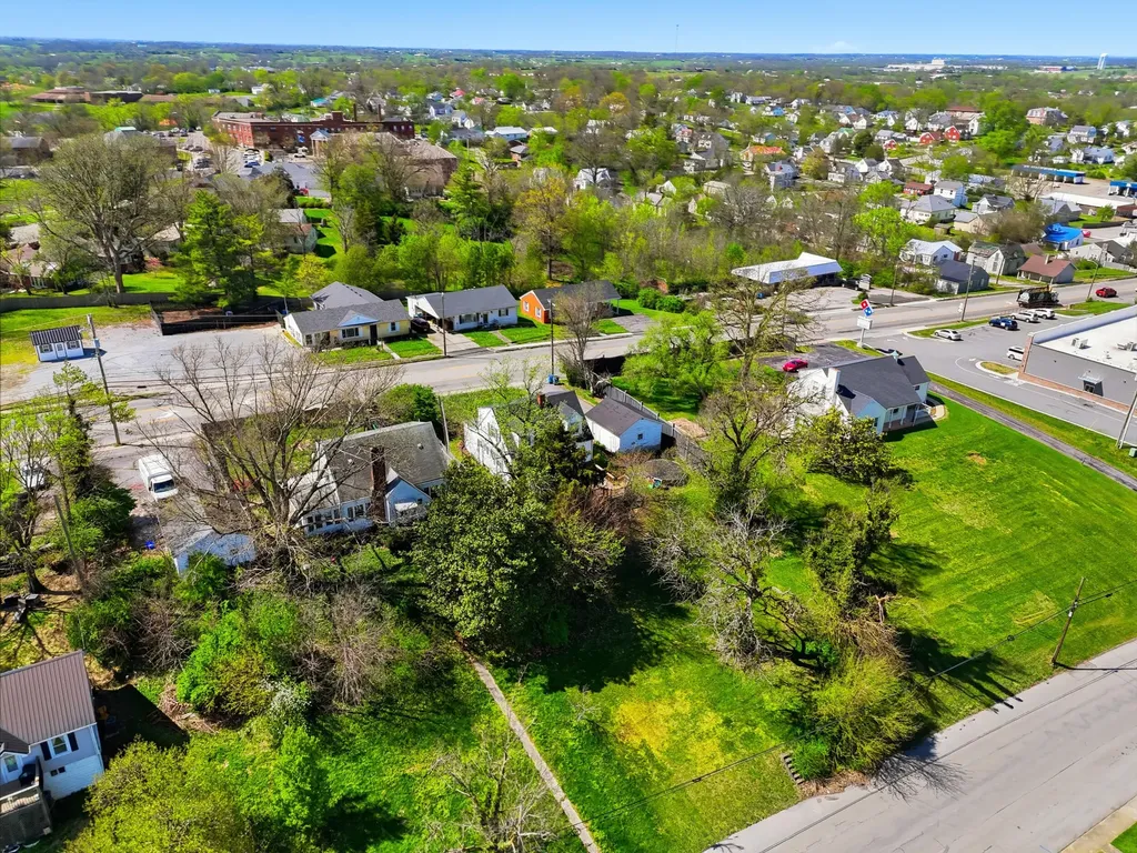 504 S College Street Harrodsburg KY 40330