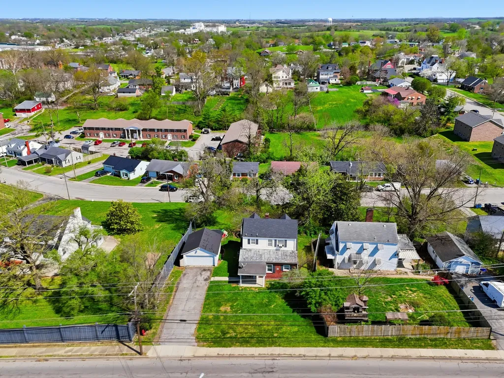 504 S College Street Harrodsburg KY 40330