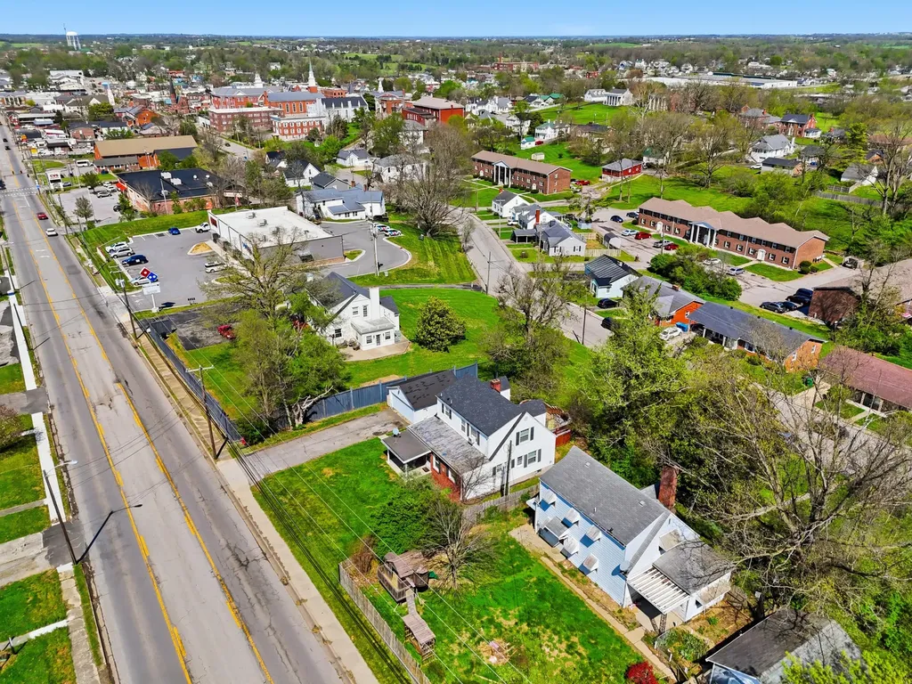 504 S College Street Harrodsburg KY 40330