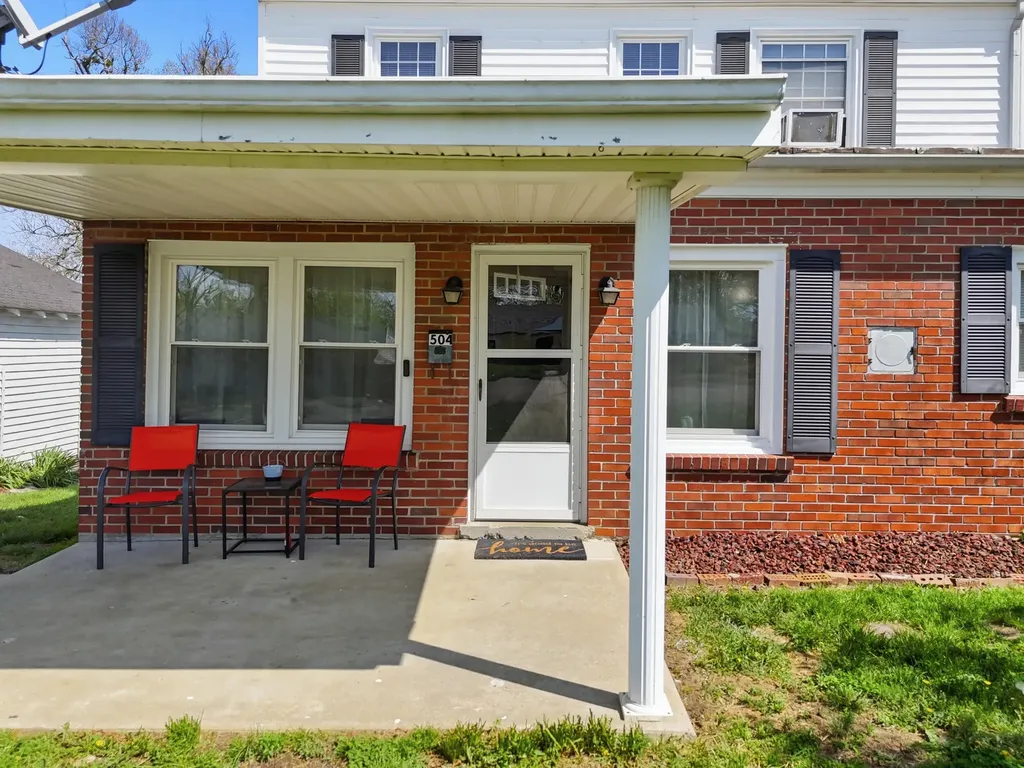 504 S College Street Harrodsburg KY 40330