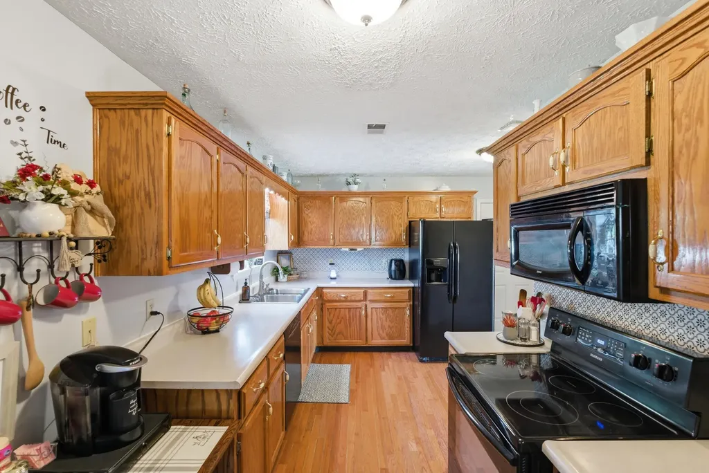 122 Raven Drive Berea KY 40403