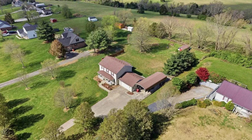 122 Raven Drive Berea KY 40403