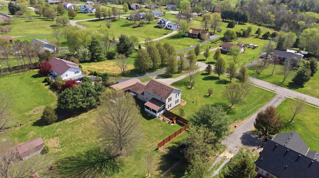 122 Raven Drive Berea KY 40403