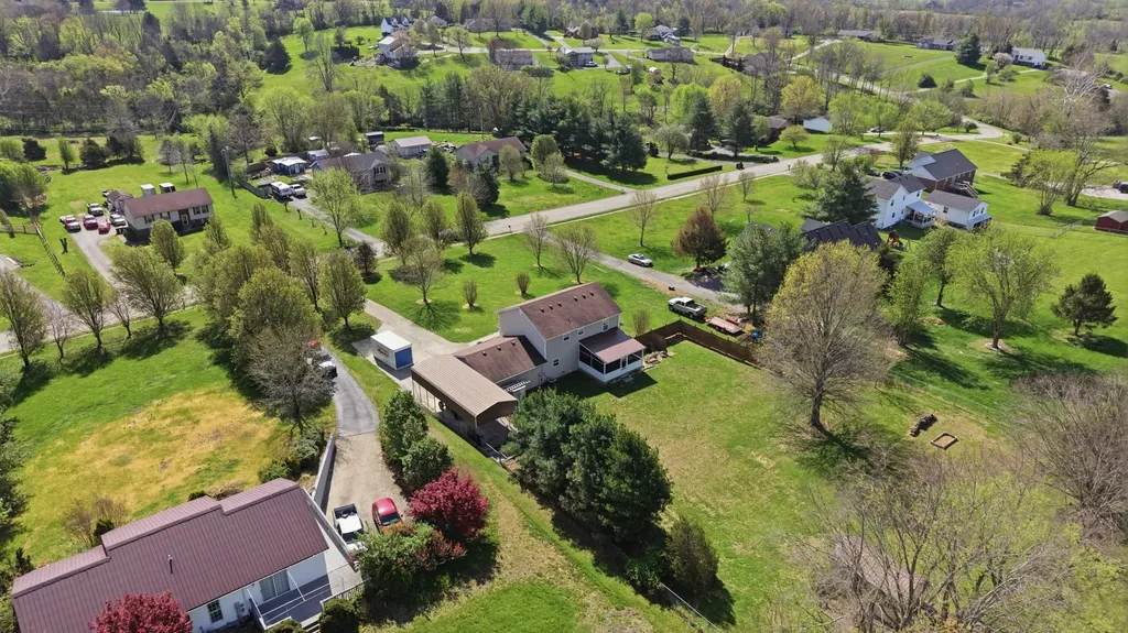 122 Raven Drive Berea KY 40403