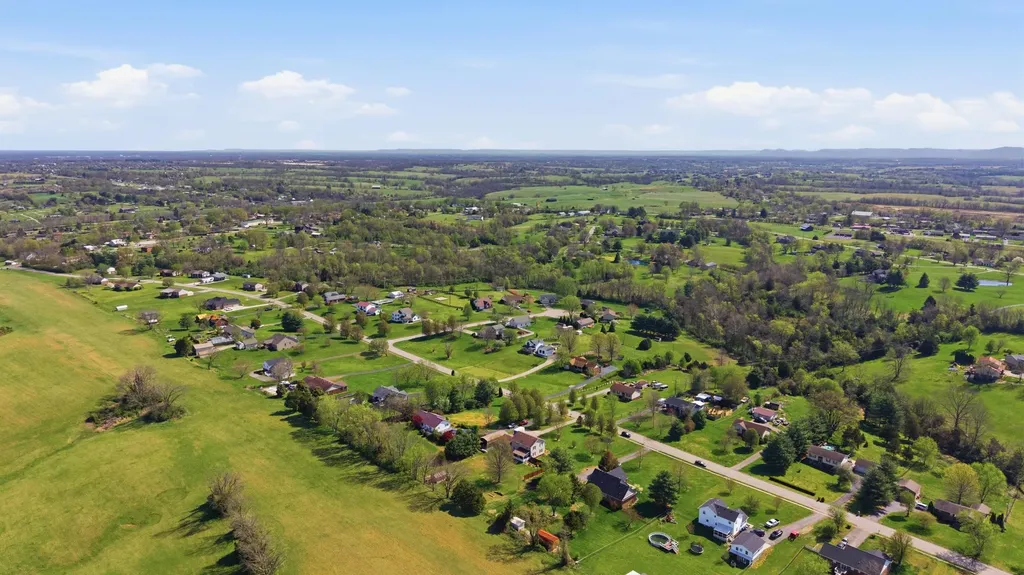 122 Raven Drive Berea KY 40403