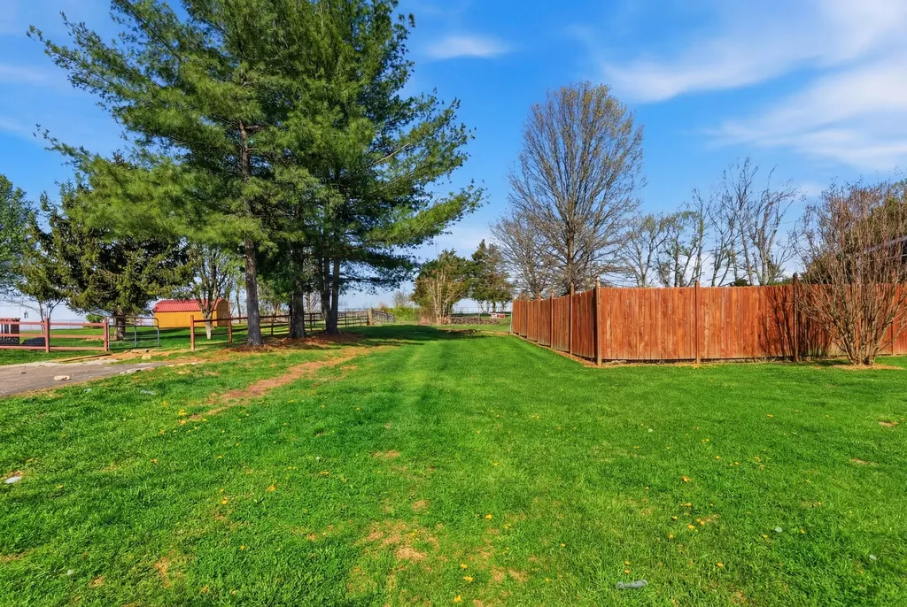 122 Raven Drive Berea KY 40403