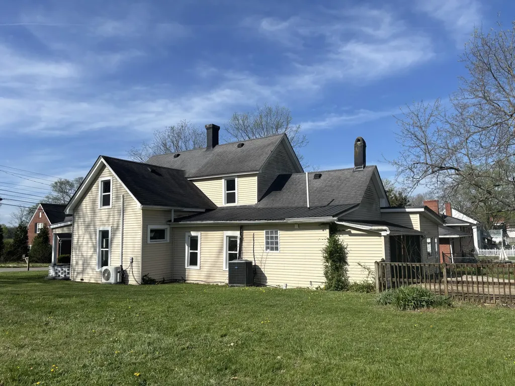 307 W Main Street Burgin KY 40310