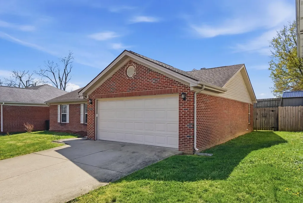 504 Rain Garden Way Lexington KY 40511