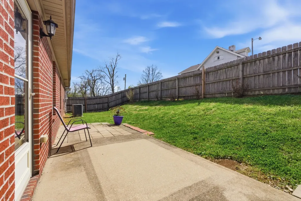 504 Rain Garden Way Lexington KY 40511