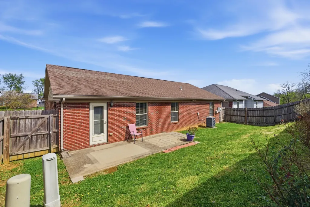 504 Rain Garden Way Lexington KY 40511