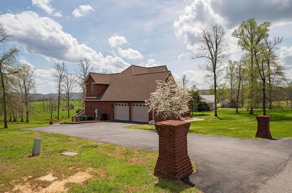 575 Sunset Boulevard Monticello KY 42633