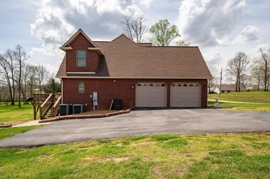 575 Sunset Boulevard Monticello KY 42633