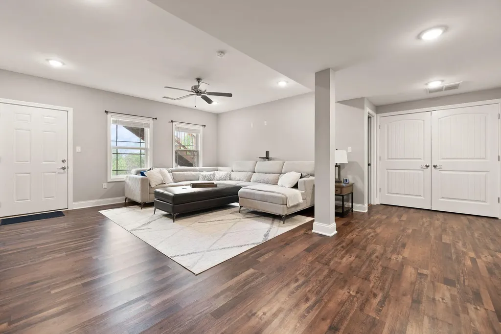 413 Natures Valley Drive Somerset KY 42503