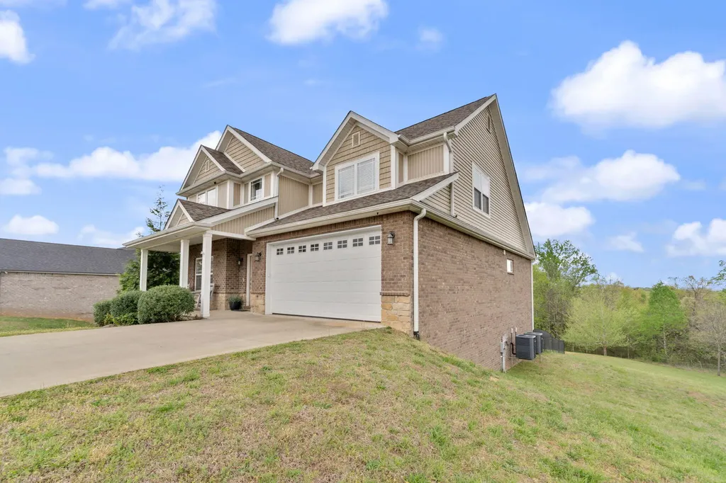 413 Natures Valley Drive Somerset KY 42503