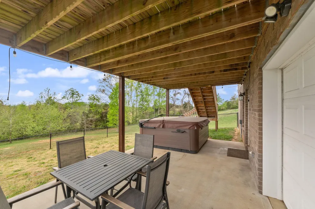 413 Natures Valley Drive Somerset KY 42503