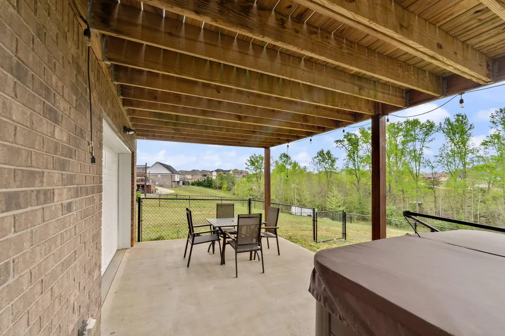 413 Natures Valley Drive Somerset KY 42503