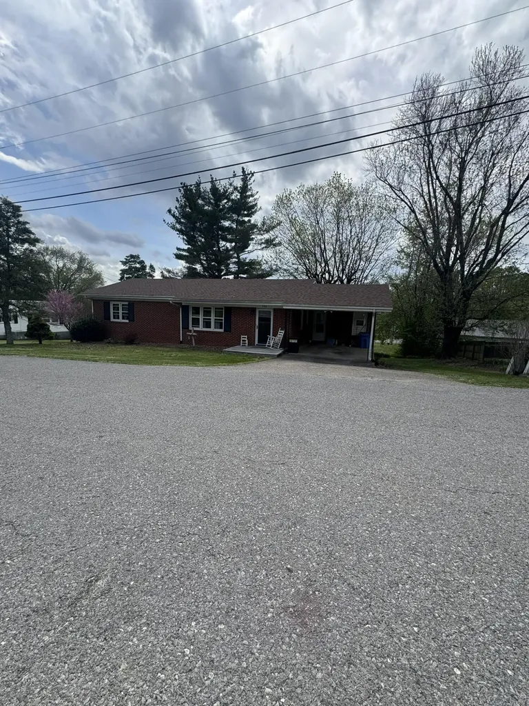 146 Grand Avenue Glasgow KY 42141