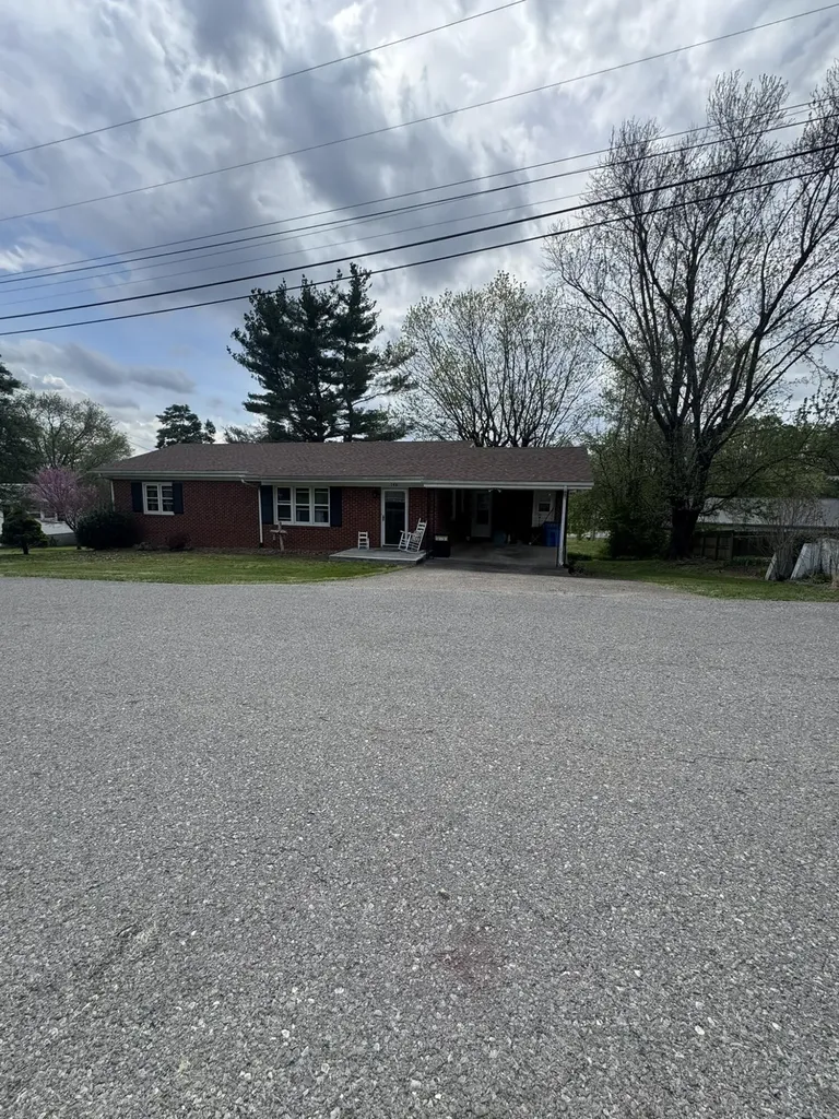 146 Grand Avenue Glasgow KY 42141