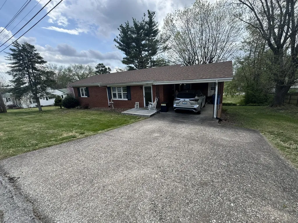 146 Grand Avenue Glasgow KY 42141