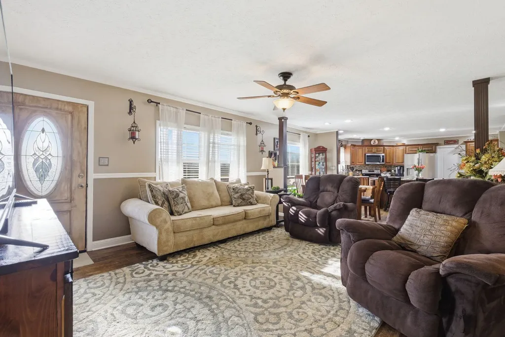 409 Pedro Pike Cynthiana KY 41031