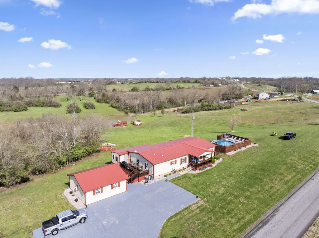 409 Pedro Pike Cynthiana KY 41031