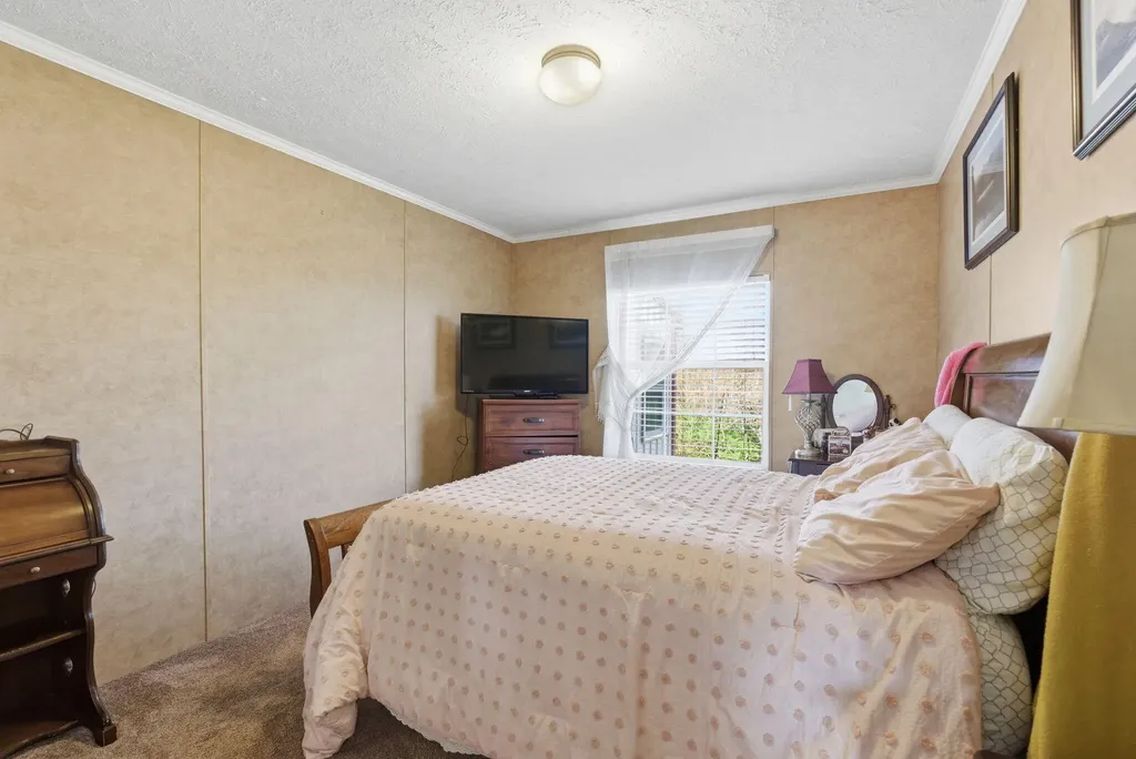 409 Pedro Pike Cynthiana KY 41031