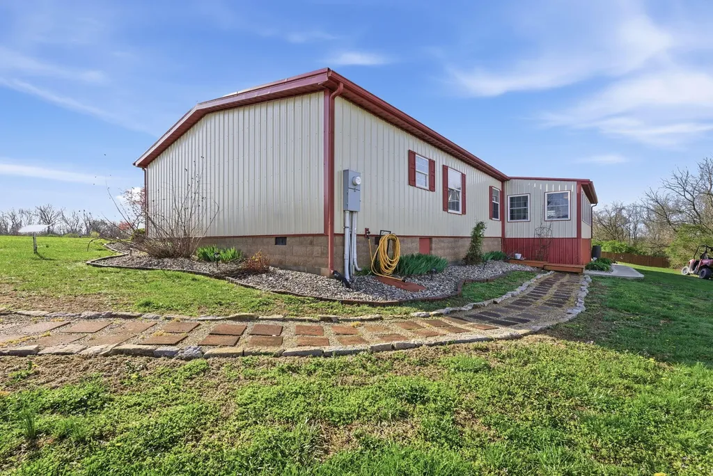 409 Pedro Pike Cynthiana KY 41031