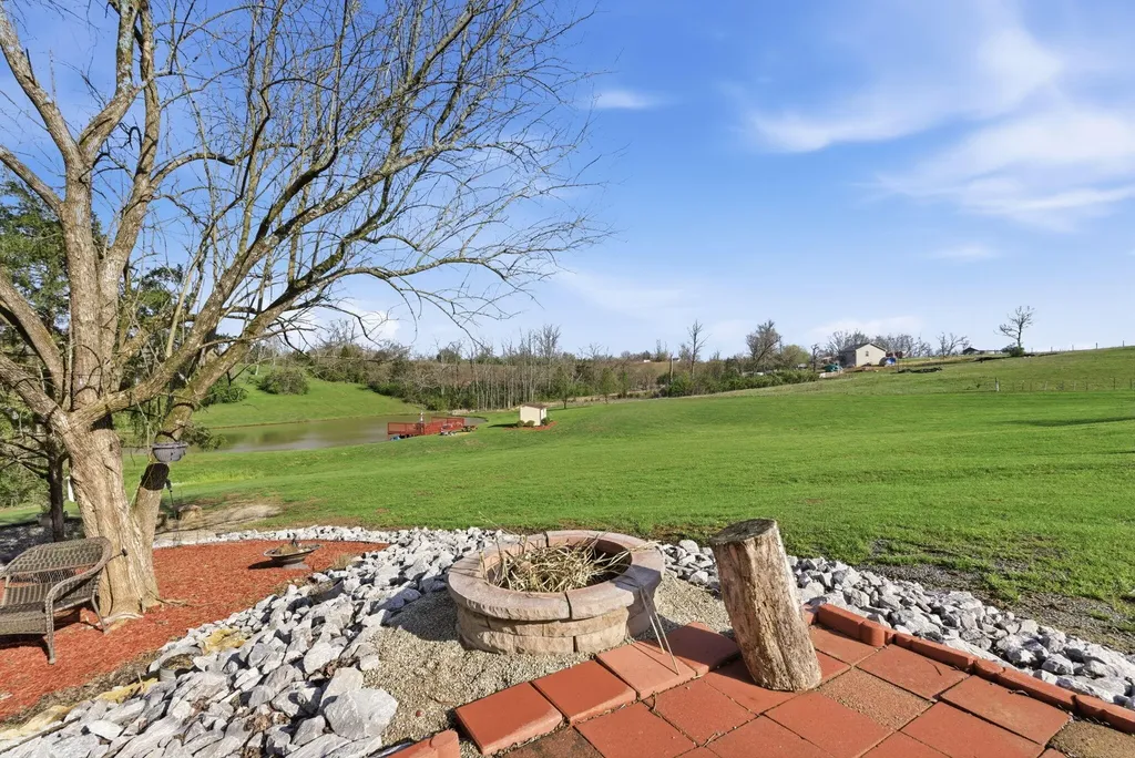 409 Pedro Pike Cynthiana KY 41031