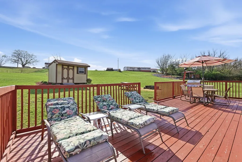 409 Pedro Pike Cynthiana KY 41031