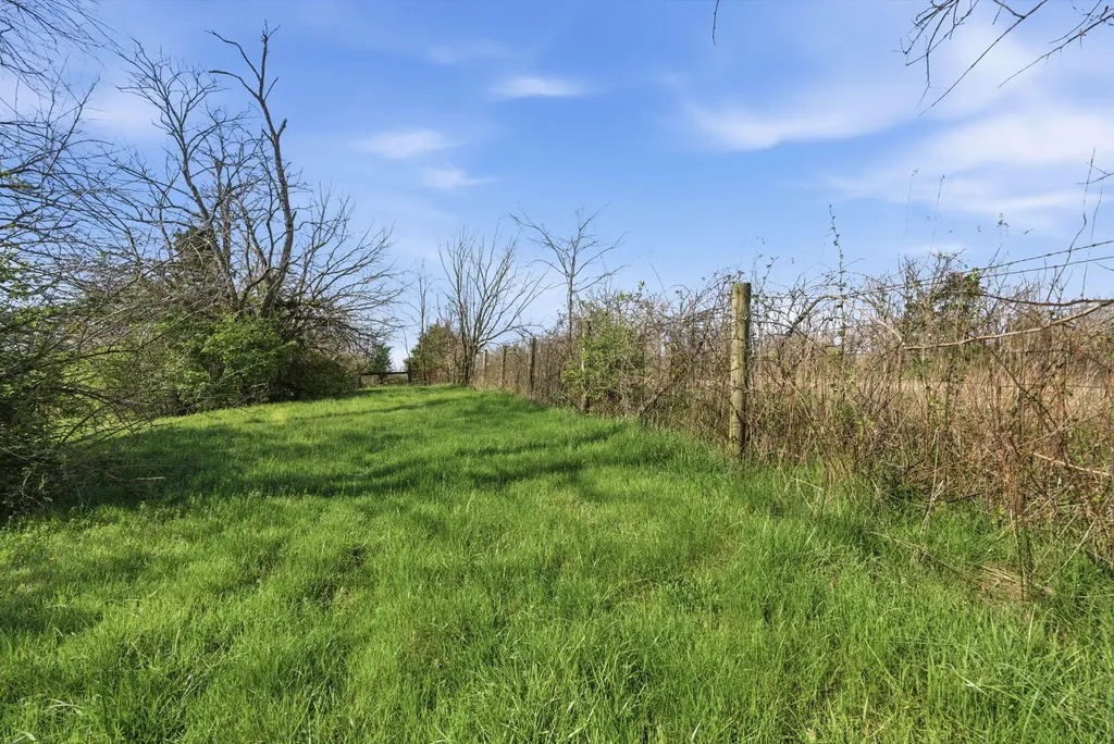 409 Pedro Pike Cynthiana KY 41031