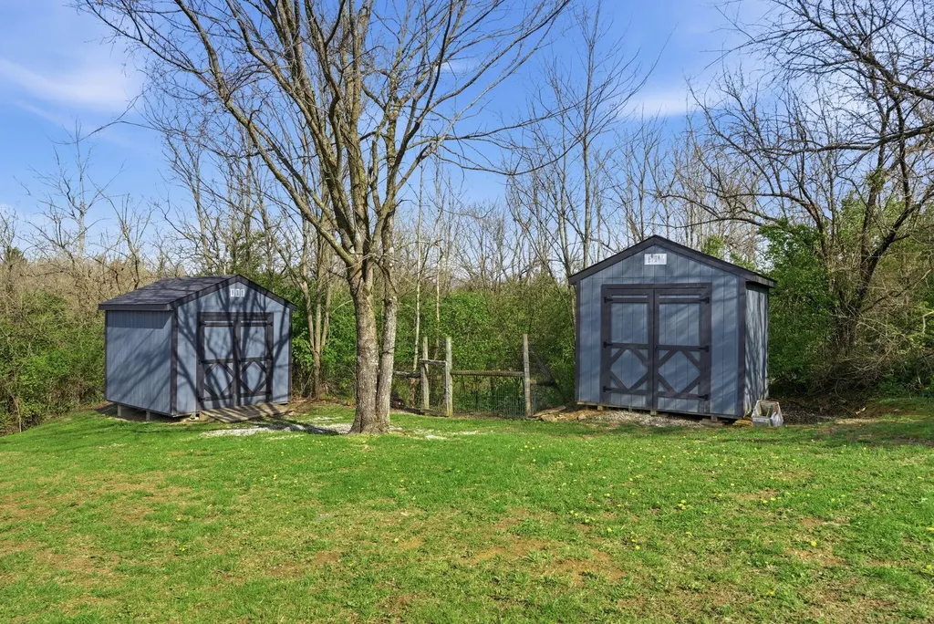 409 Pedro Pike Cynthiana KY 41031