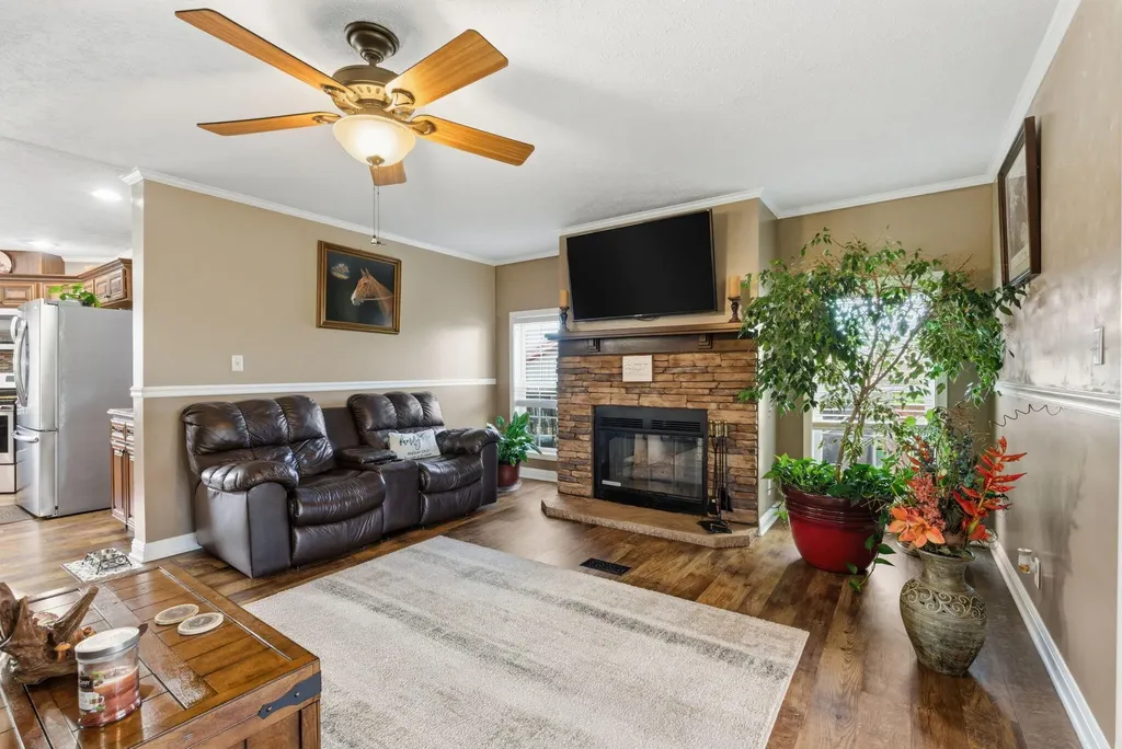 409 Pedro Pike Cynthiana KY 41031