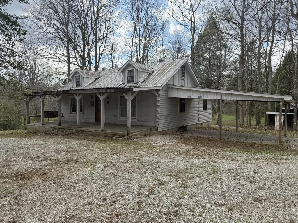 1906 Green Ford Road Monticello KY 42633