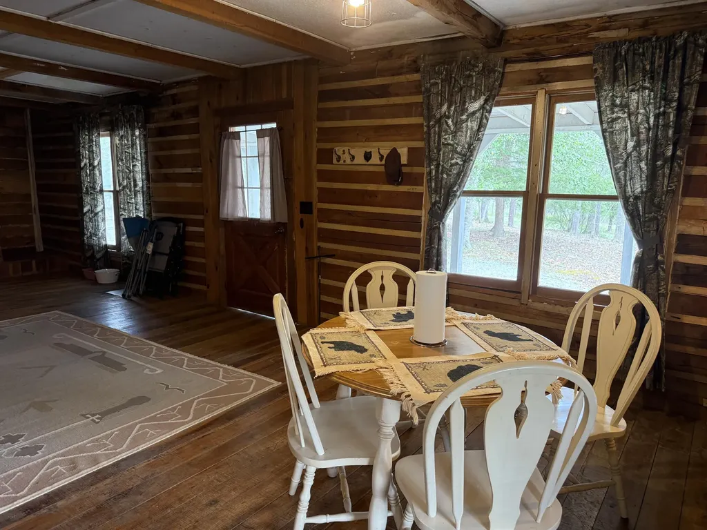 1906 Green Ford Road Monticello KY 42633