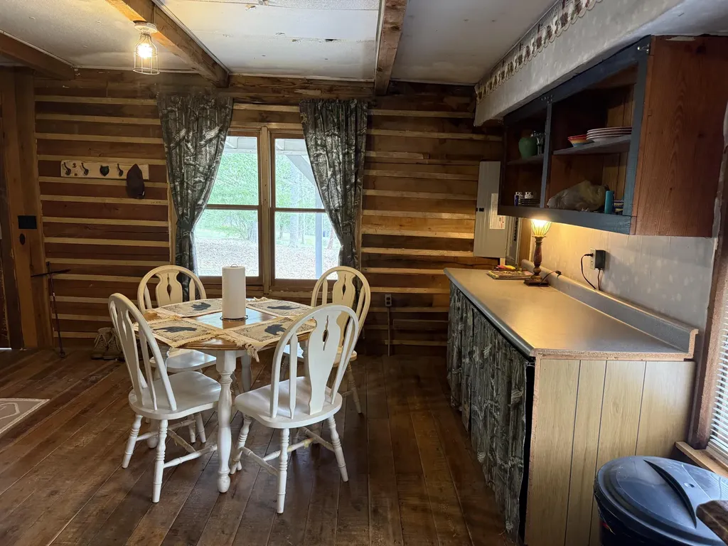 1906 Green Ford Road Monticello KY 42633