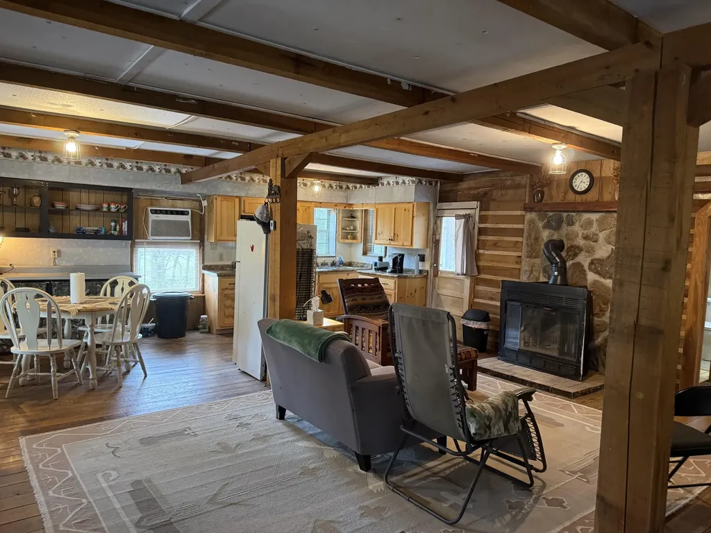 1906 Green Ford Road Monticello KY 42633