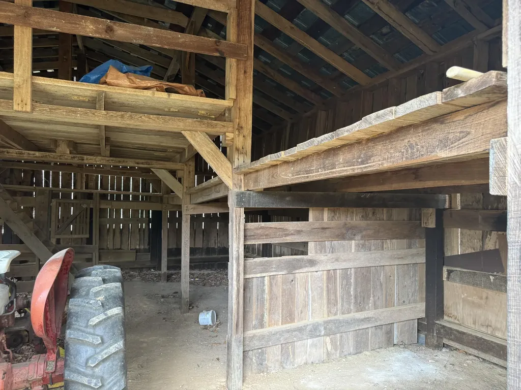 1906 Green Ford Road Monticello KY 42633