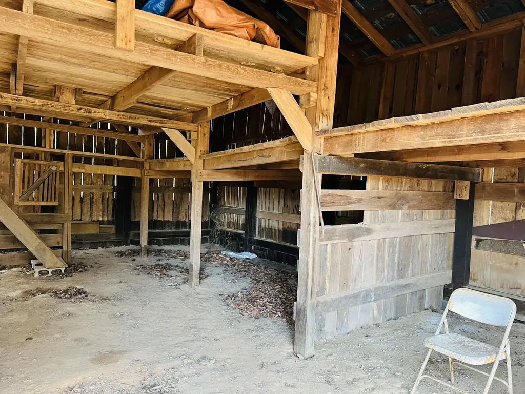 1906 Green Ford Road Monticello KY 42633