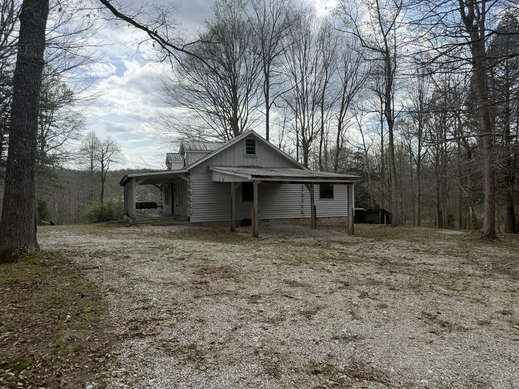 1906 Green Ford Road Monticello KY 42633