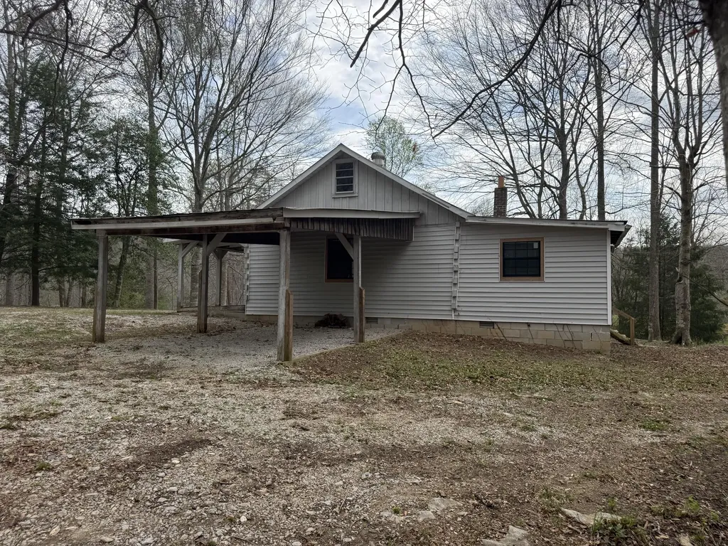1906 Green Ford Road Monticello KY 42633
