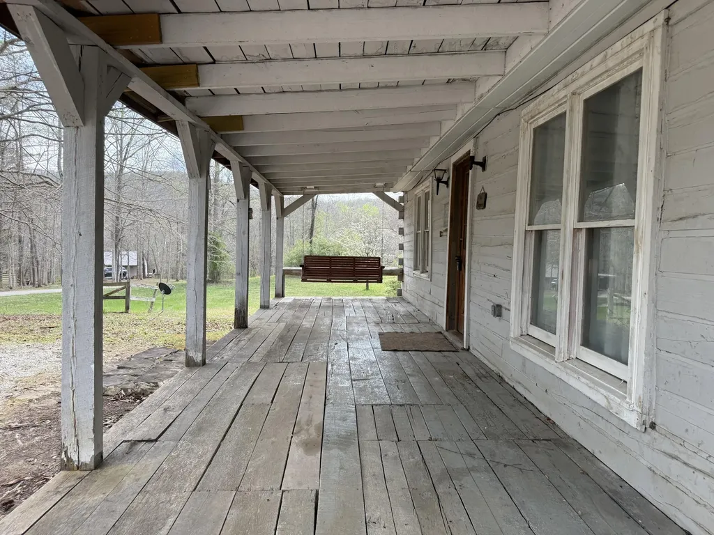 1906 Green Ford Road Monticello KY 42633