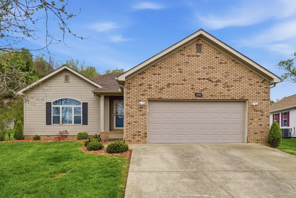 308 Oxford Circle Richmond KY 40475