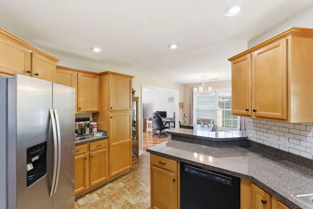 308 Oxford Circle Richmond KY 40475