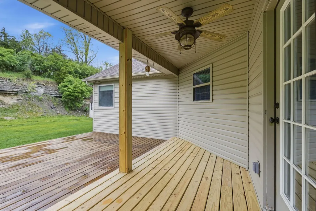308 Oxford Circle Richmond KY 40475