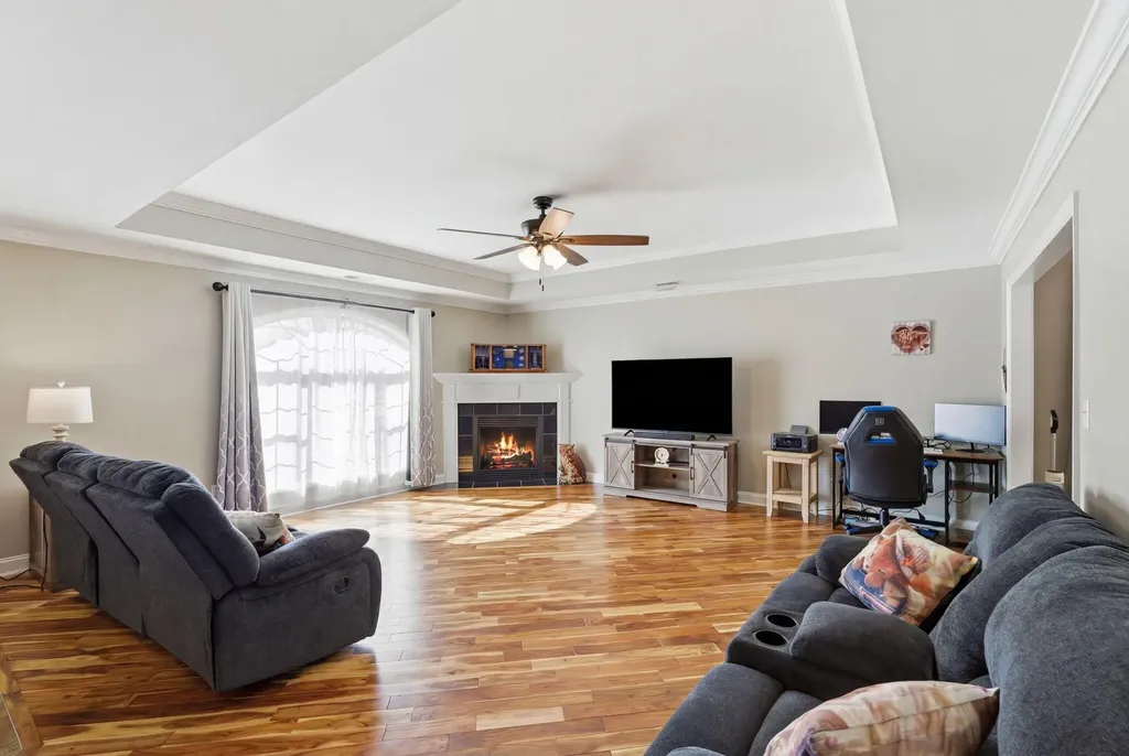 308 Oxford Circle Richmond KY 40475