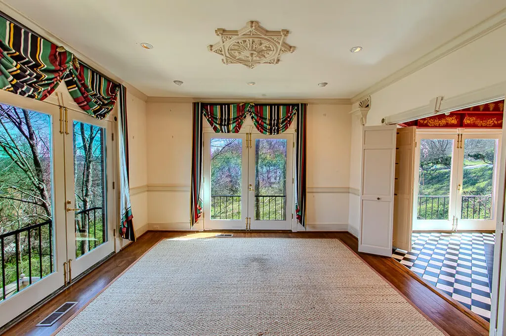 205 Capital Heights Drive Frankfort KY 40601