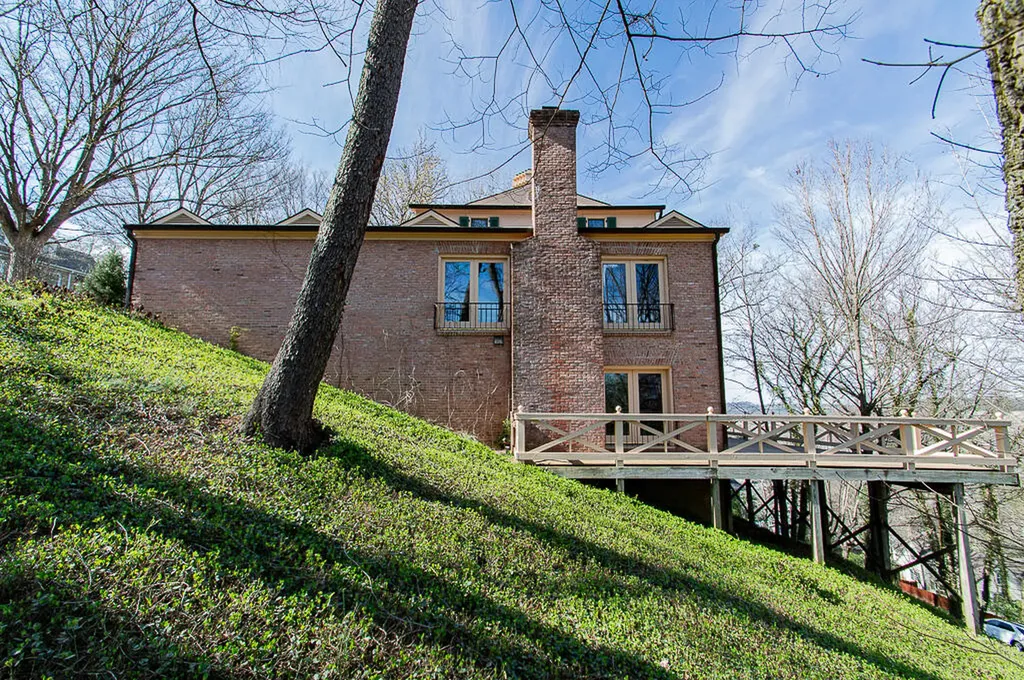 205 Capital Heights Drive Frankfort KY 40601