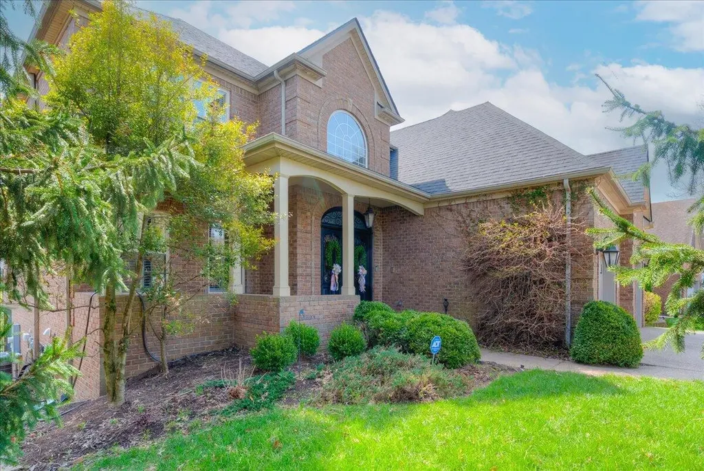2328 Thistle Park Lexington KY 40509