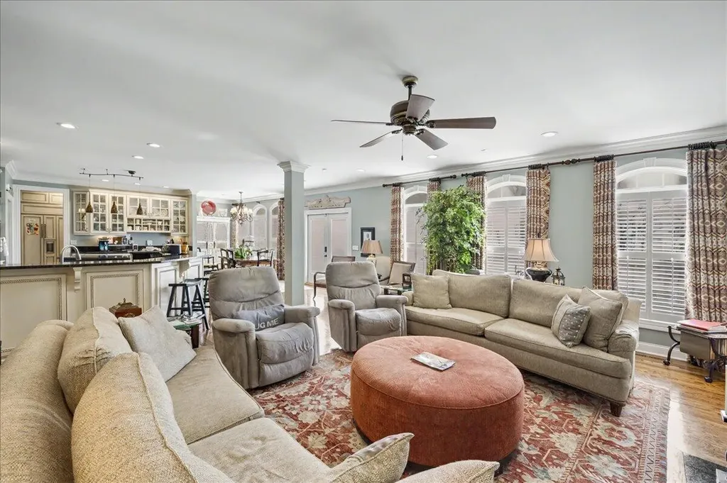 2328 Thistle Park Lexington KY 40509