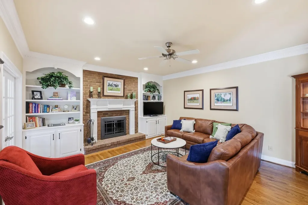 4040 Palomar Boulevard Lexington KY 40513